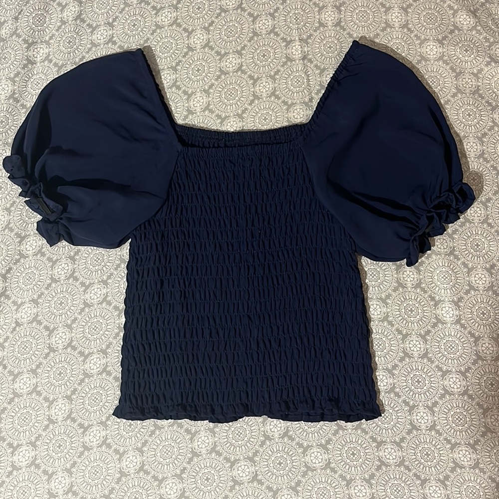 No Boundaries cropped blouse - Picture 3 of 3